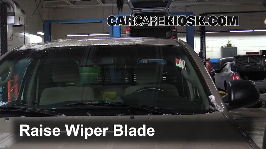 2008 Toyota Tacoma 2.7L 4 Cyl. Extended Cab Pickup (4 Door) Windshield Wiper Blade (Front) Replace Wiper Blades